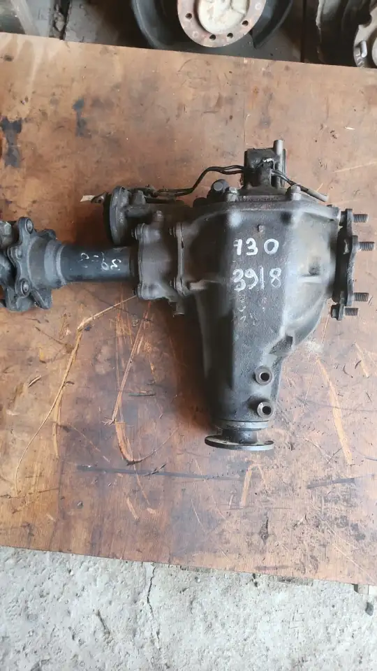 Передний редуктор  398   на  Toyota Hilux Surf 130, фотография 1