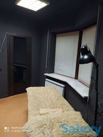 СДАЮТСЯ: кабинет косметологии,маникюрный стол,парикмахерское кресло, фотография 1