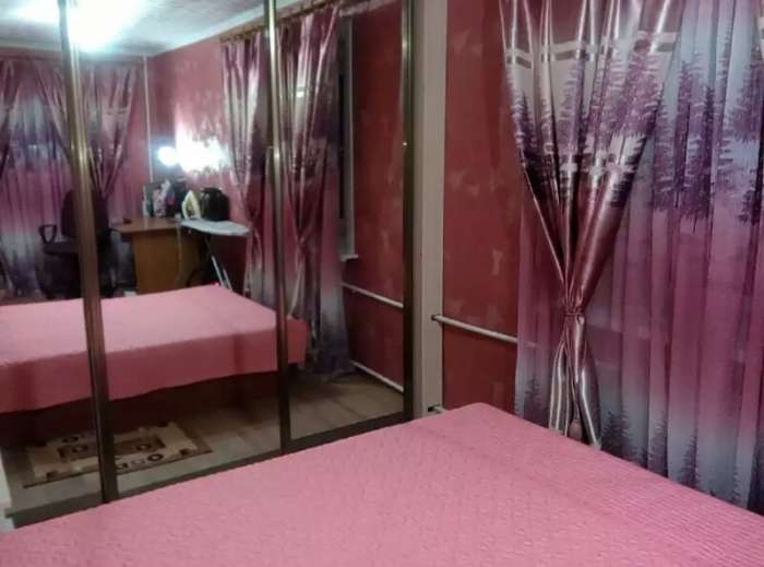 2-х ком.кв.,ул.Пичугина (рядом с кл.