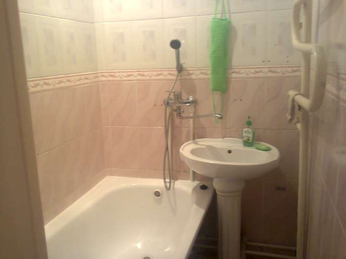 Сдам посуточно 1комн.кв цем.поселок, Глинки д.37, фотография 4