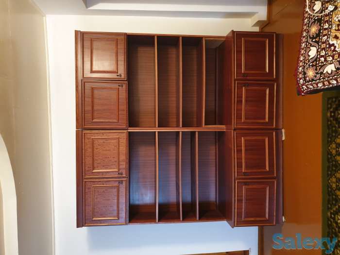 Продаю сервант, фотография 2