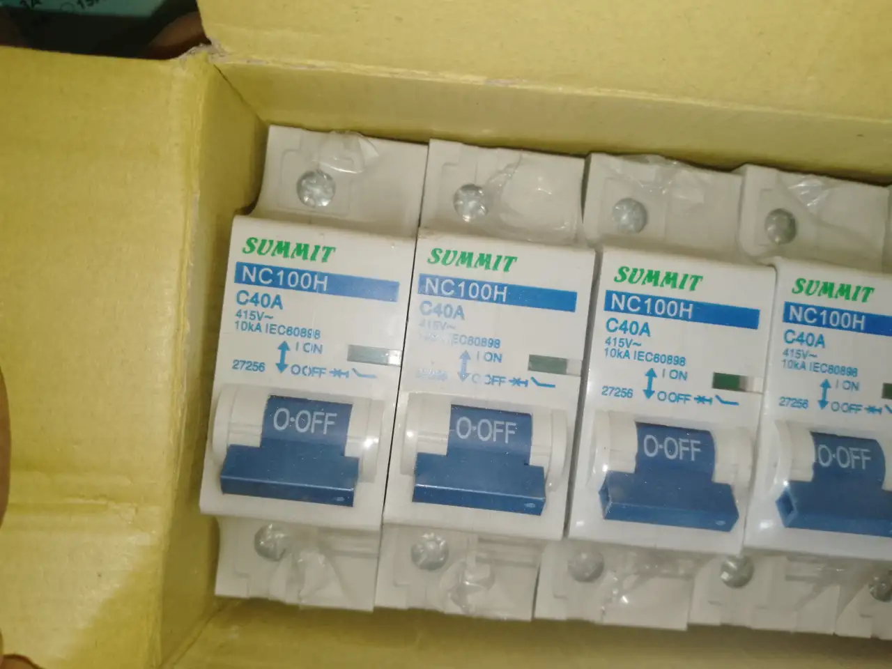 Автомат реечный 10 кА  U415 V  марка NC 100 H SUMMIT  C 1P 40А, фотография 1