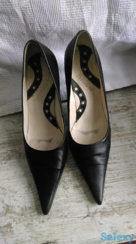 Классические женские лодочки на низком каблуке,, фотография 1