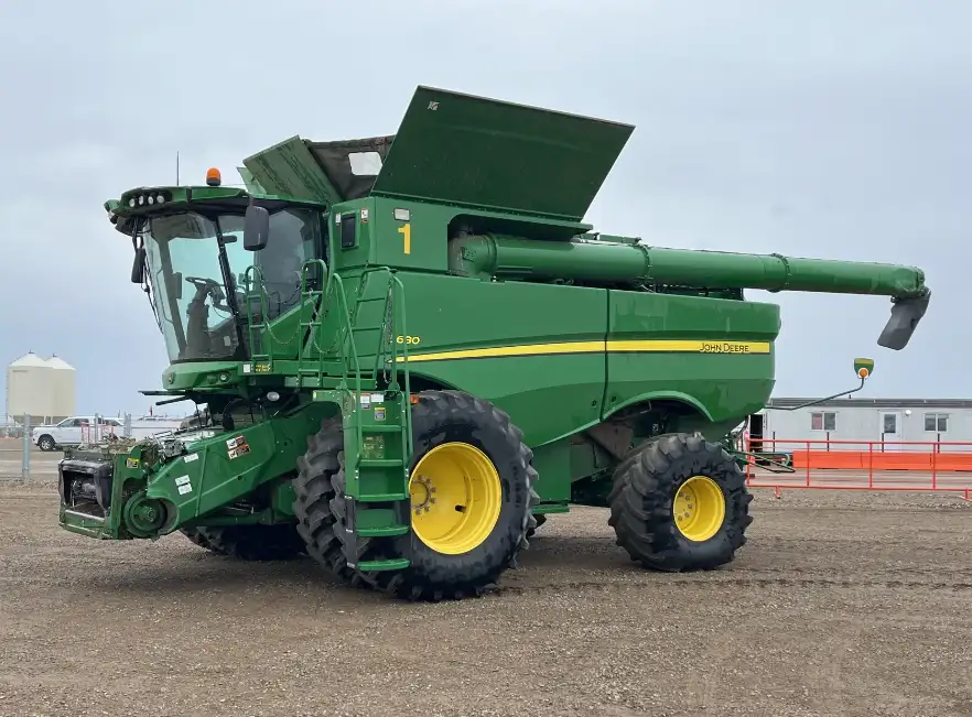 Зерноуборочный комбайн John Deere S680, 2016 г.в., фотография 1