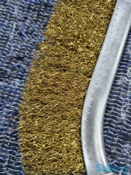 Щетка металлическая оцинкованная, дерев и пластиковая ручка MATRIX, фотография 2