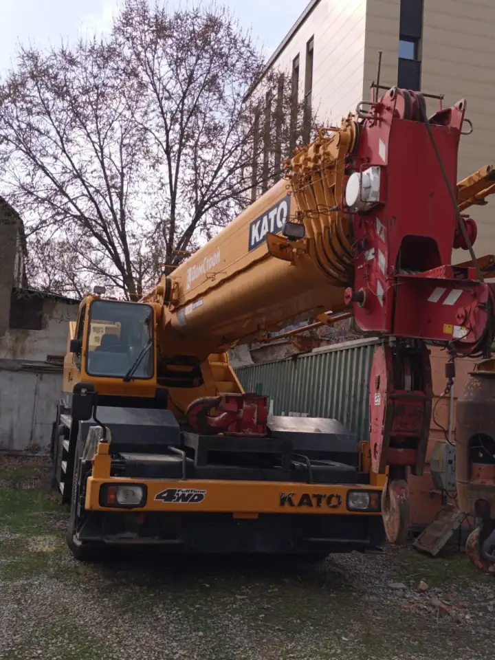 Японский кран КАТО 65 тонн, фотография 2