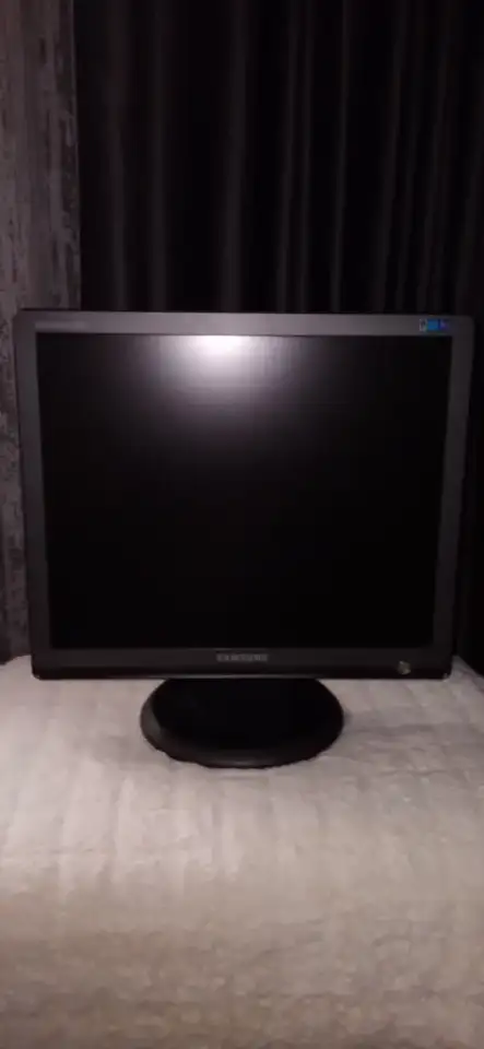 Монитор SAMSUNG 931BF, фотография 1