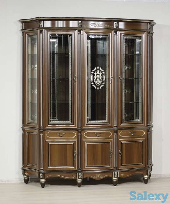 Витрины в серии 