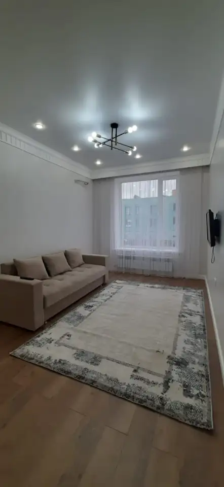 уютная квартира в центре города, Туран 34 б, фотография 1