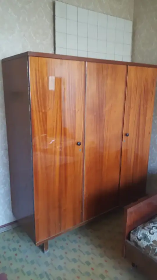 Шифоньер из дерева, фотография 2