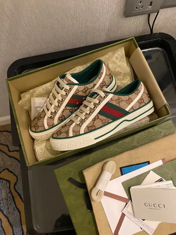 Обувь люксовых брендов напрямую с лучших фабрик Китая ОПТ и розница по низким ценам! Dior Gucci LV, фотография 7