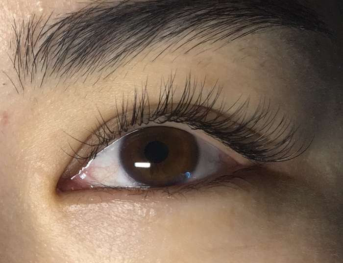 Наращивание ресниц, фотография 1