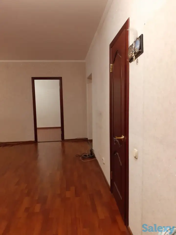 продам 4-комнатную квартиру с хорошим ремонтом в хорошем районе, фотография 7