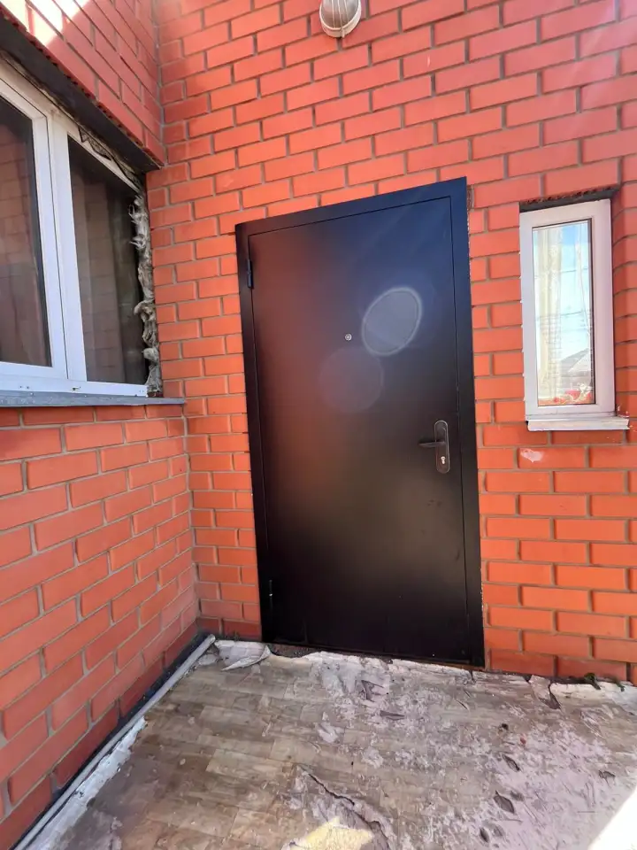 Продается 4х комнатный жилой дом, 20 минут езды от города, теплый, водопровод и газ будут подключены в 2026 году ведутся, фотография 2