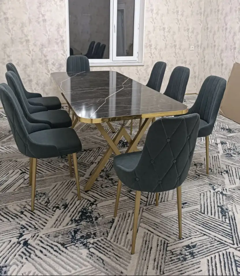 Стол и стулья, фотография 2