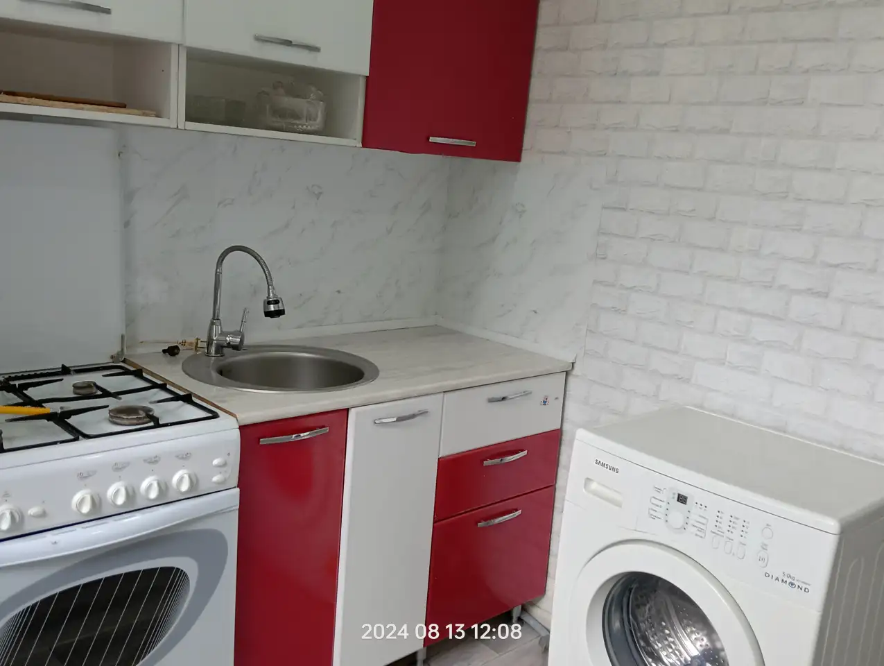 Сдам квартиру, ул. Сергея Тюленина, д. 52, фотография 3