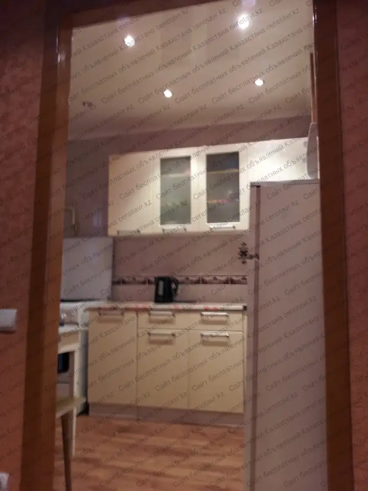 На длительный срок 2-комнатная в 11 мкр  с мебелью, фотография 2