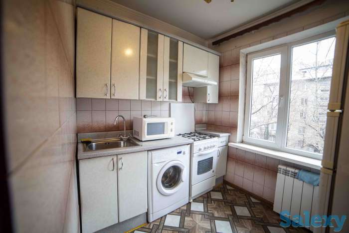 3-комнатная квартира, 56.1 м², 4/4 этаж, Жарокова 95 — Абая, фотография 1