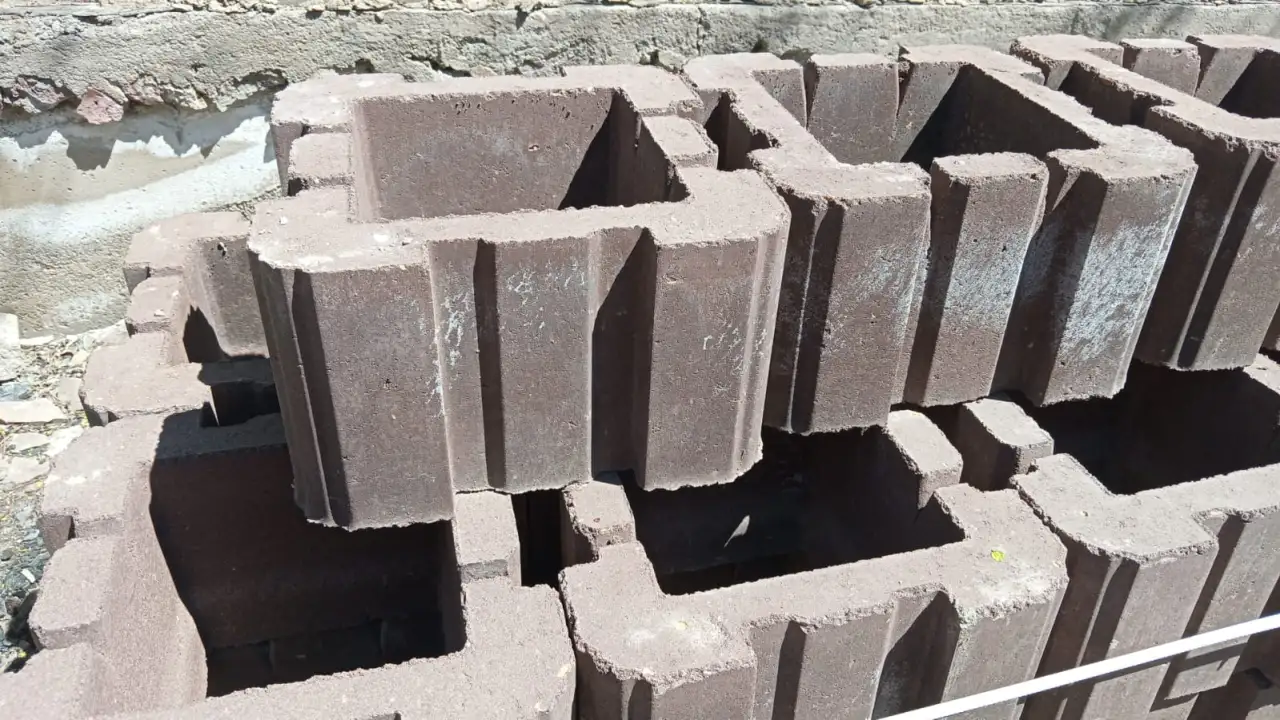 Пескоблоки пустотелые, полнотелые, гладкие, рваные и др., перегородки и т.д., фотография 4