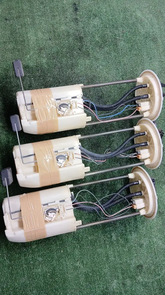 Бензостанция Toyota Sequoia, фотография 1