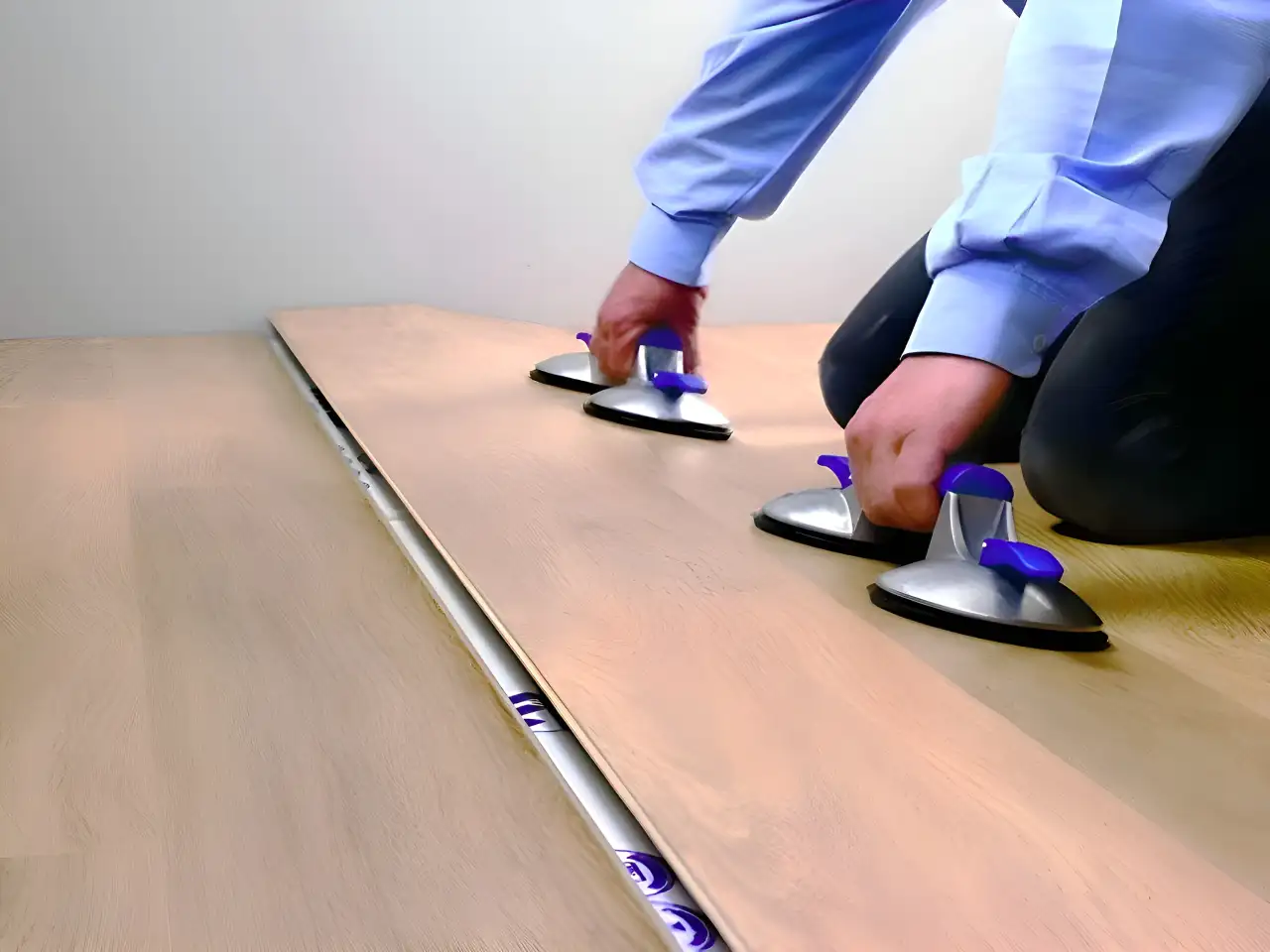 Ремонт ламината в Алматы, фотография 1