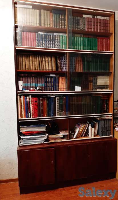 книжные шкафы в хорошем состоянии, фотография 1