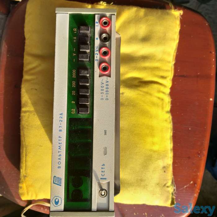 Цифровой вольтметр, фотография 1