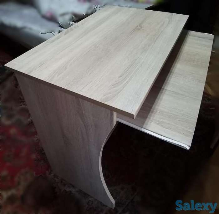 Стол компьютерный, с выдвижной платформой для клавиатуры., фотография 2