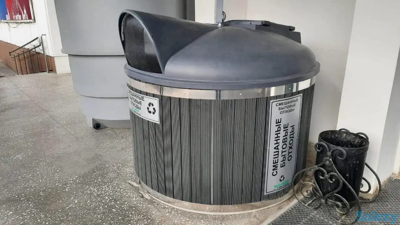 Мусорные контейнеры заглубленного типа, фотография 1