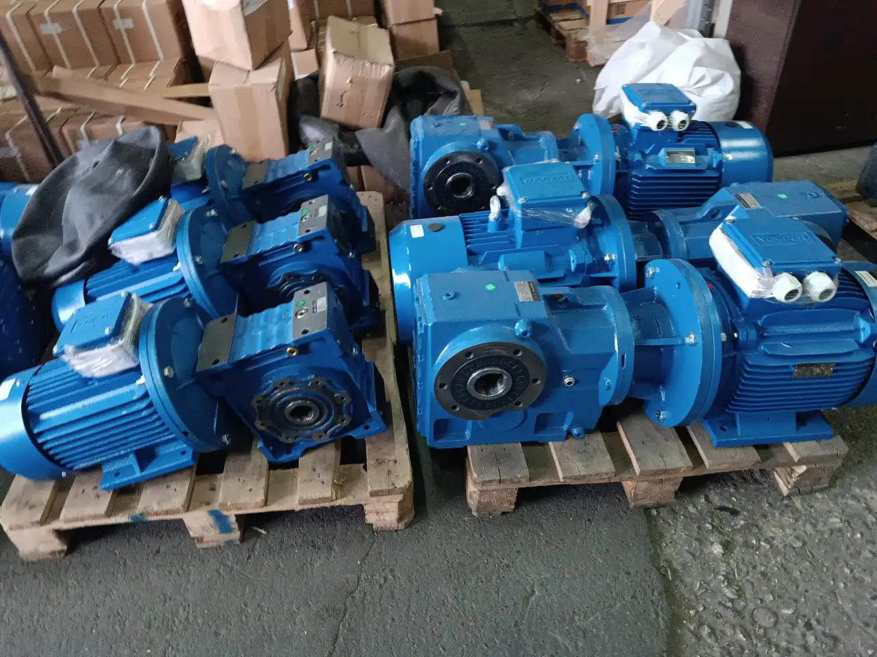 Mотоp-редукторы, Редукторы цилиндрические, фотография 1