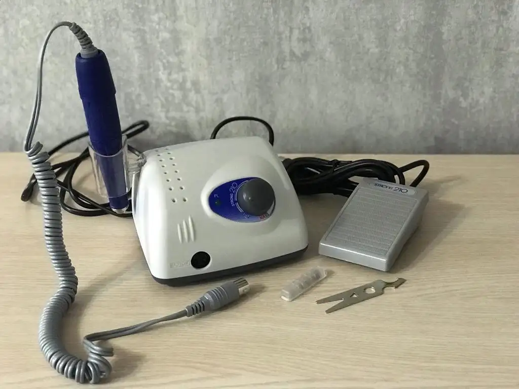 Продам машинку для аппаратного маникюра, педикюра strong 210, фотография 3