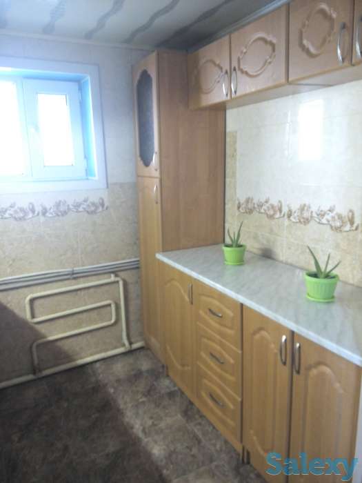 Дом на станции 3 коме, баня, гараж, летн кухня, ход постройки, с/у в доме, погреб, бассейн,  6 соток, сад, огород., фотография 7