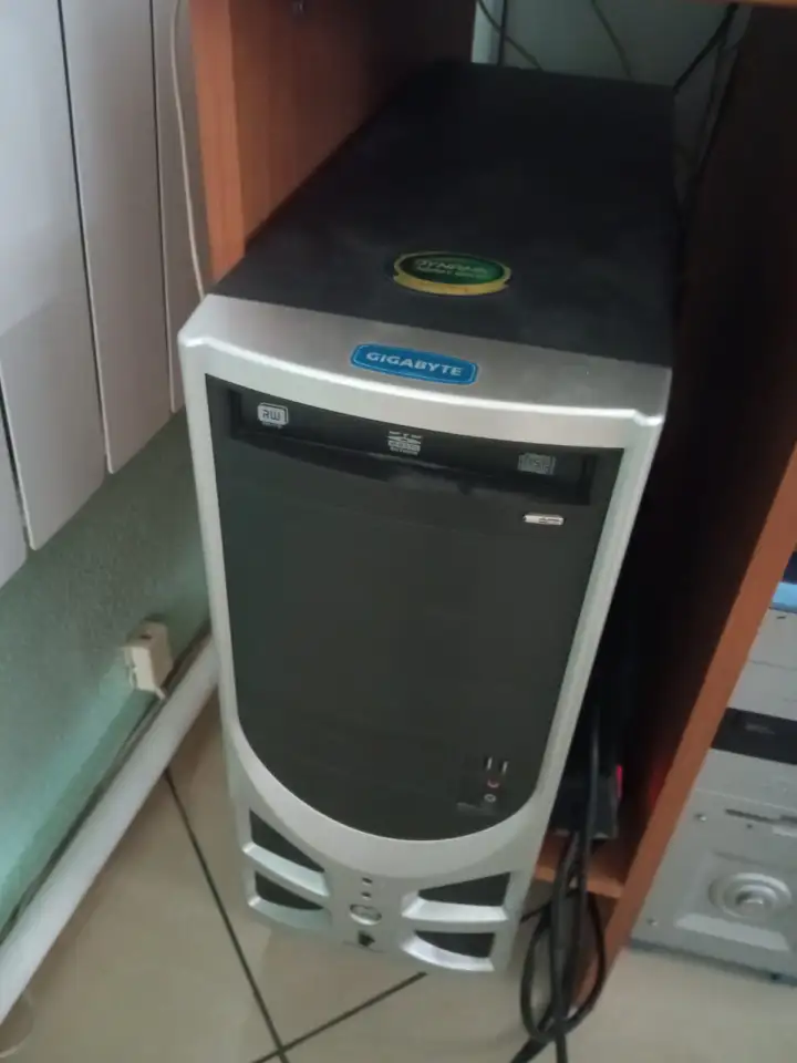 системный блок, монитор, колонки, клавиатура, мышь, фотография 1