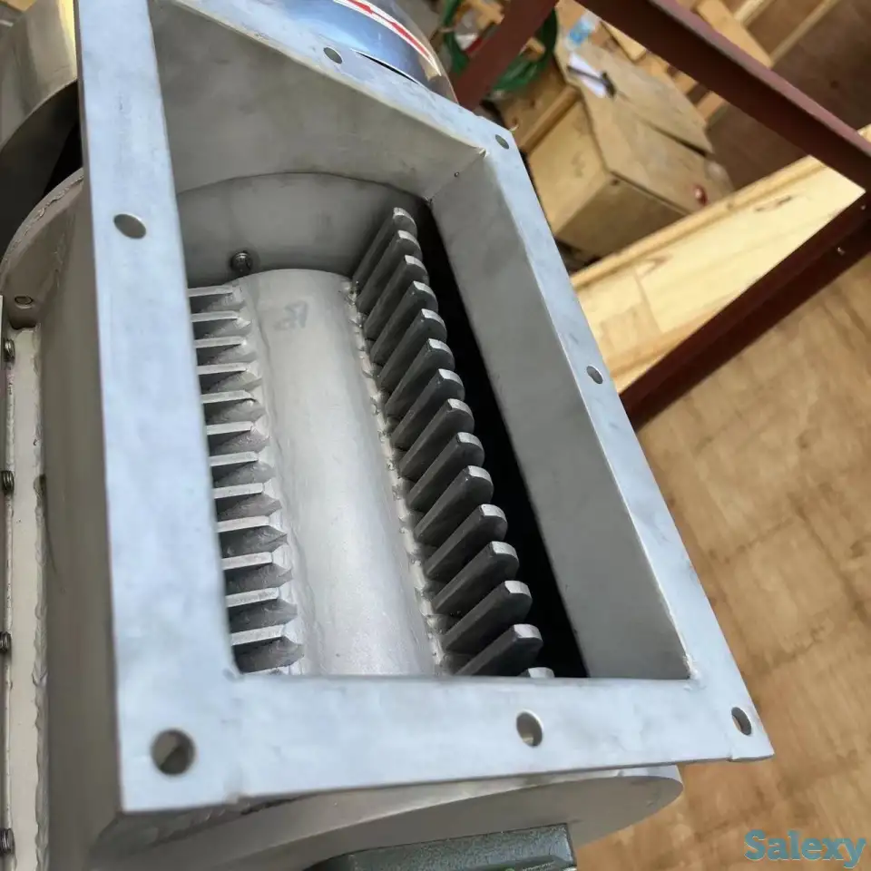 Соковыжималка для выжимки сока из овощей, фруктов, ягод Vega J 500, фотография 5