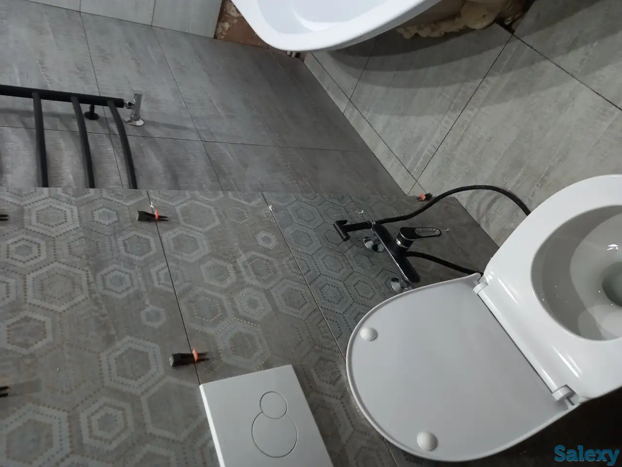 Укладка кафеля, ламинат, монтаж гкл,фактурная штукатурка, фотография 12