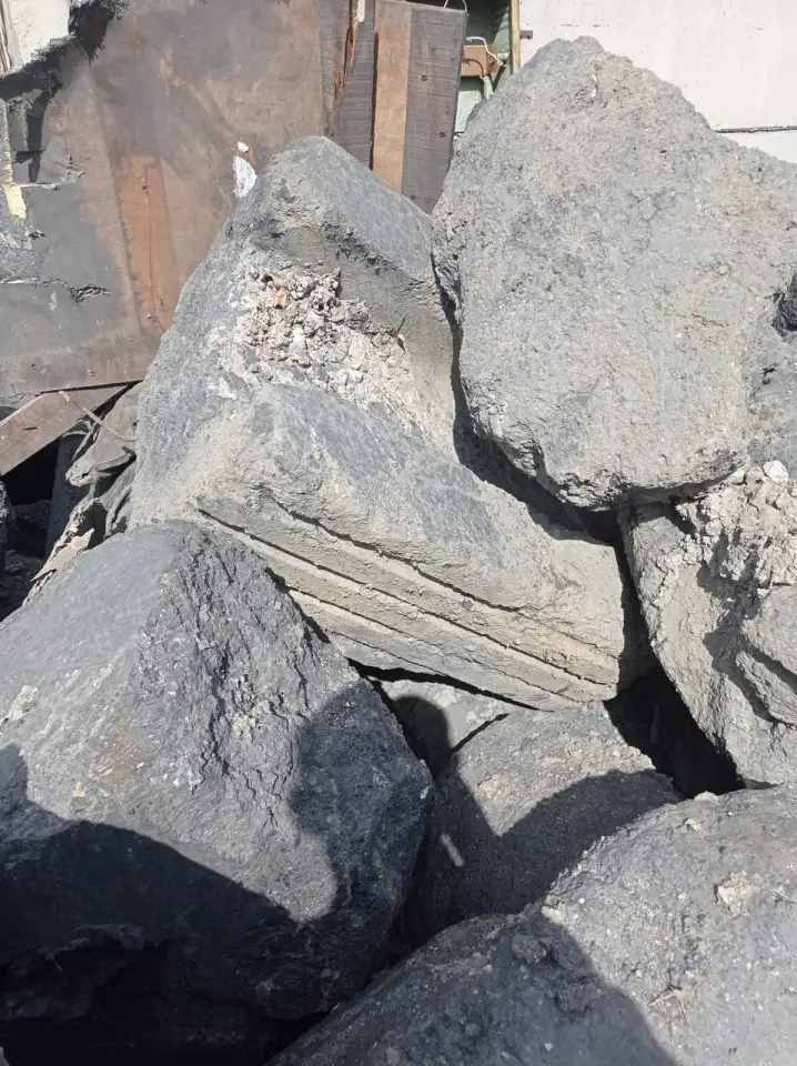 обожжённые аноды, антрацит, анодный бой, лом угольных электродов, катодный бой, фотография 2