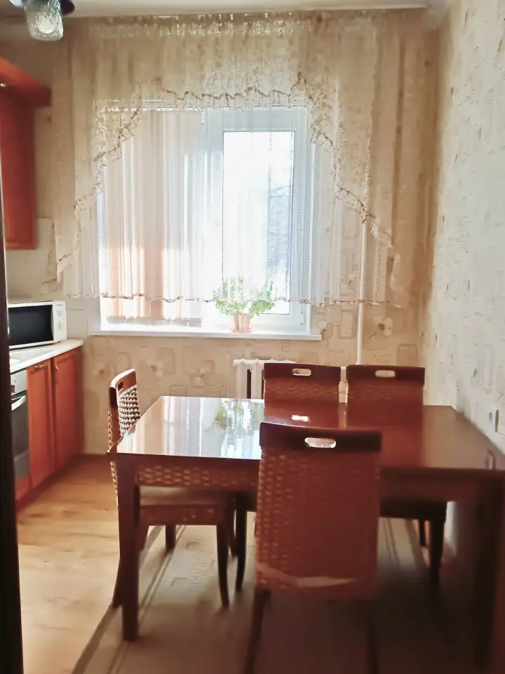 Продается 1-ком. квартира, общая площадь 38.1 кв.м., кухня 8 кв.м. на 3 этаже, фотография 8