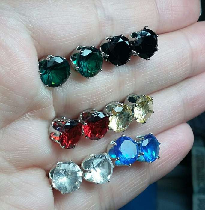 Продам серьги-гвоздики, фотография 2