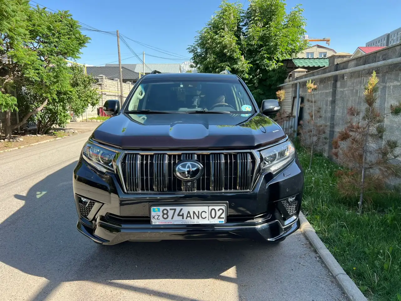 Автомобиль Toyota Land Cruiser Prado, фотография 4