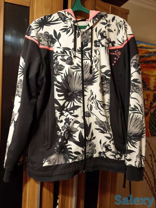 Спортивный костюм 48-50, фотография 2