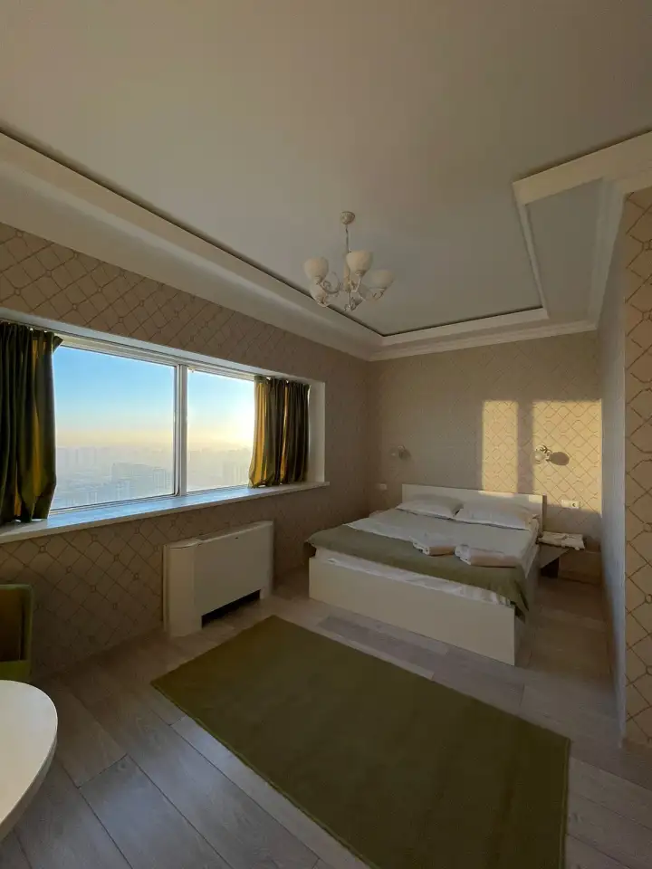 Номера на 41 -ом этаже с прекрасным видом, Достык 5/1, фотография 2