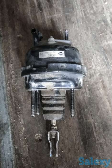 Nissan  Patrol  60, 61 вакуум сцепления, фотография 1