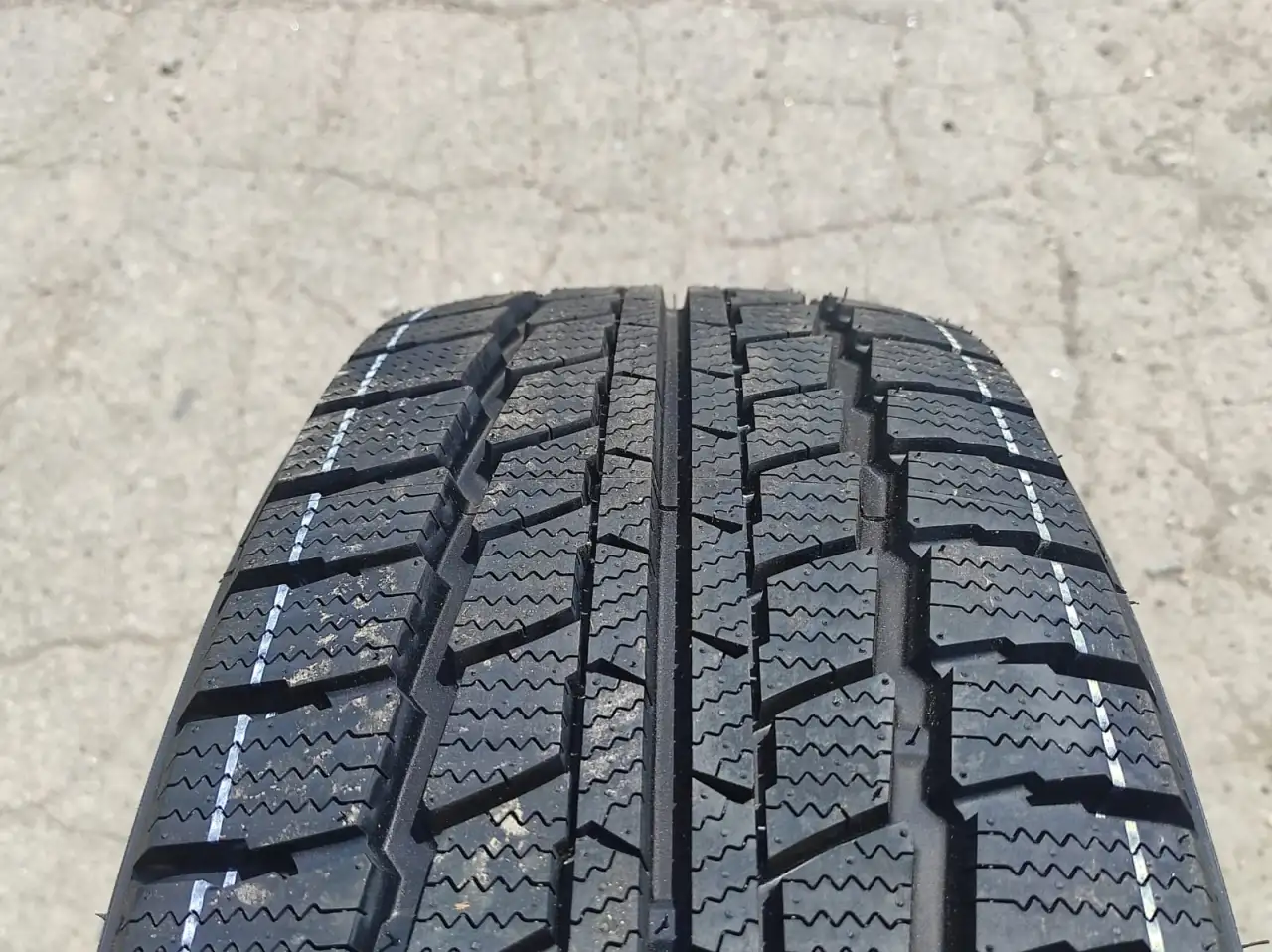 235.65.16C Triangle Trin LL01 115.113R, фотография 1