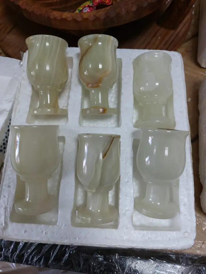 Сувениры из оникс РЮМКИ, фотография 3