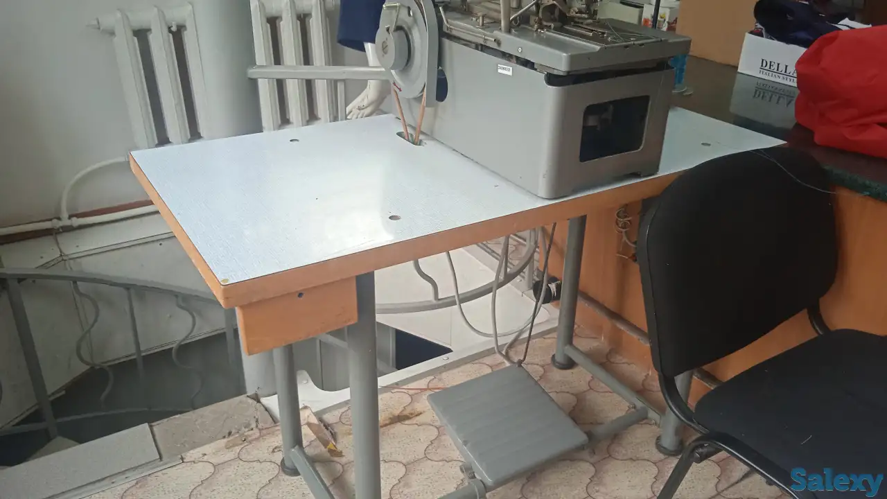 Петельная промышленная машинка, фотография 1