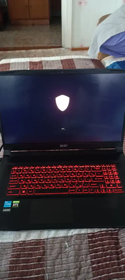 Продам ноутбук Katana GF76 12Uc. В отличнои состоянии!!! Сумка и дополнительный кулер в подарок Игровой ноутбук.  MSI Ka, фотография 7