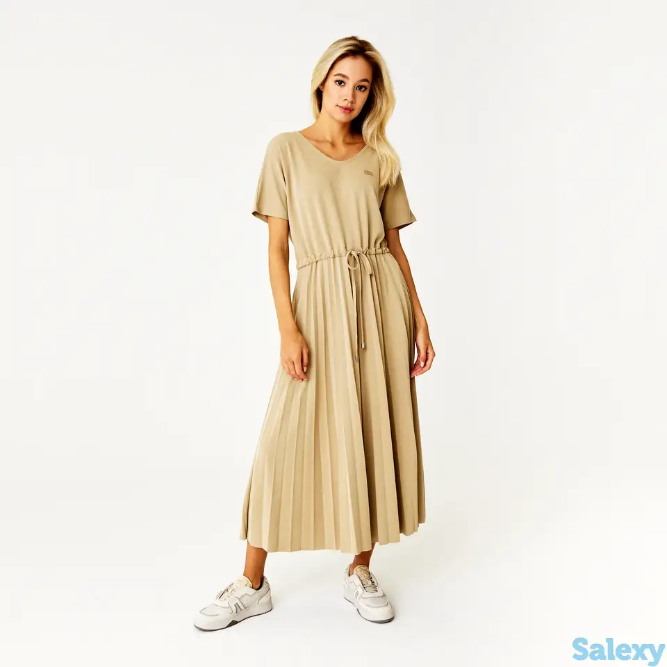 Женское платье lacoste  короткими рукавами, фотография 1