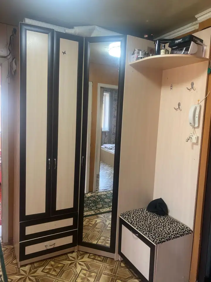 Угловой шкаф, фотография 1