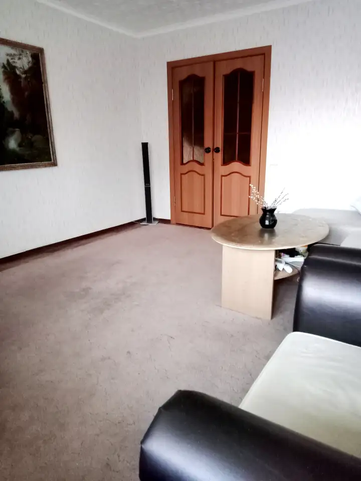 Продам квартиру, 4 микрорайон д35, фотография 1