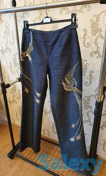 Модные джинсы Terry Mugler, золотая вышивка, фотография 3